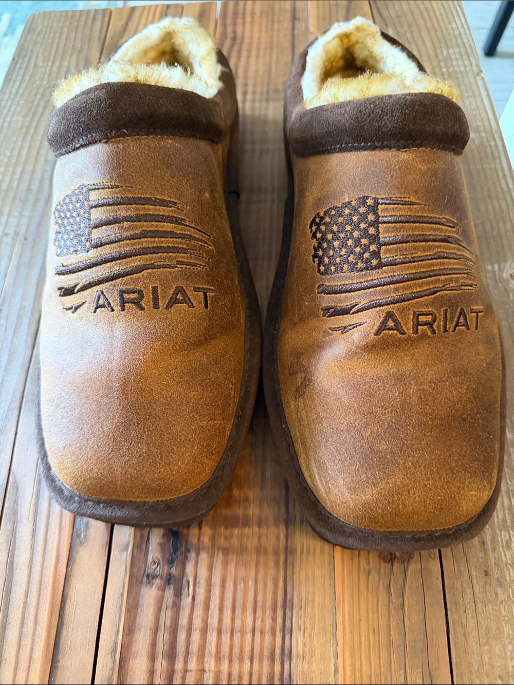 Ariat Men’s Brown Suede Embroidered Flag Slip-On Clogs - Picture 1 of 4